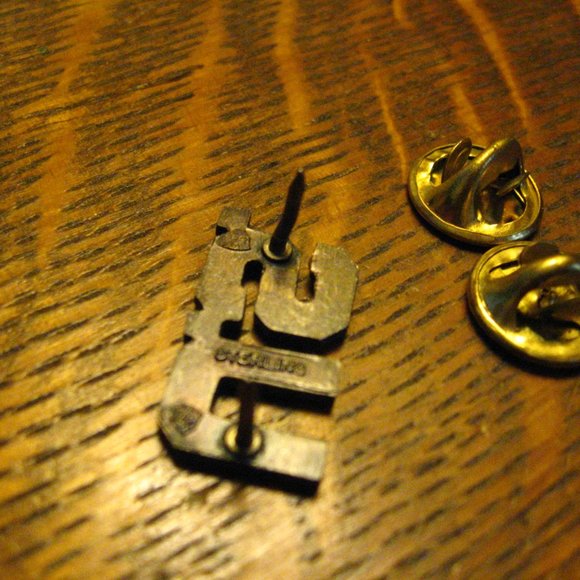 Sterling Silver Vintage U.S. Uniform Lapel Pin - Picture 3 of 4